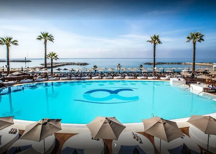 - 3br Beachfront Complex, Puerto Banus Apartment *