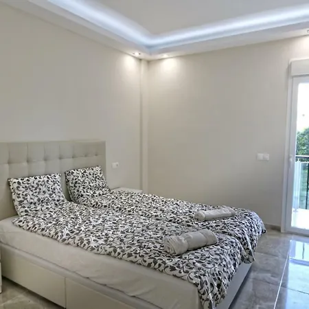 Beachfront Luxury Apartment, Puerto Banus, Apartment Marbella