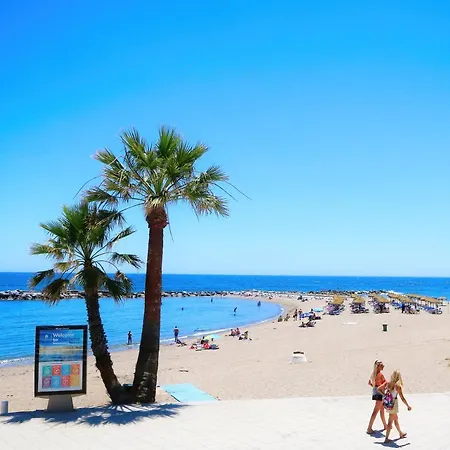 Lejlighed - 3br Beachfront Complex, Puerto Banus *
