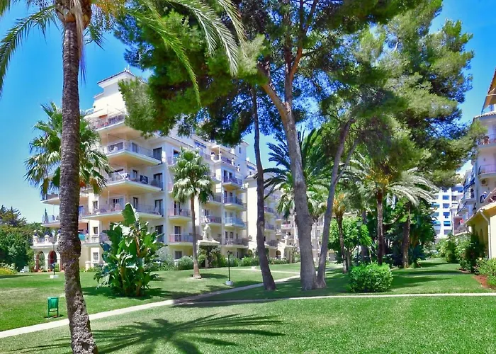 Apartment - 3br Beachfront Complex, Puerto Banus