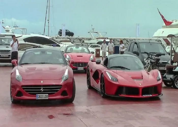 Marbella Home Rentals - 3Br Beachfront Complex, Puerto Banus * Marbella