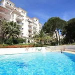 - 3br Beachfront Complex, Puerto Banus Apartament *