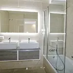 - 3br Beachfront Complex, Puerto Banus Apartament